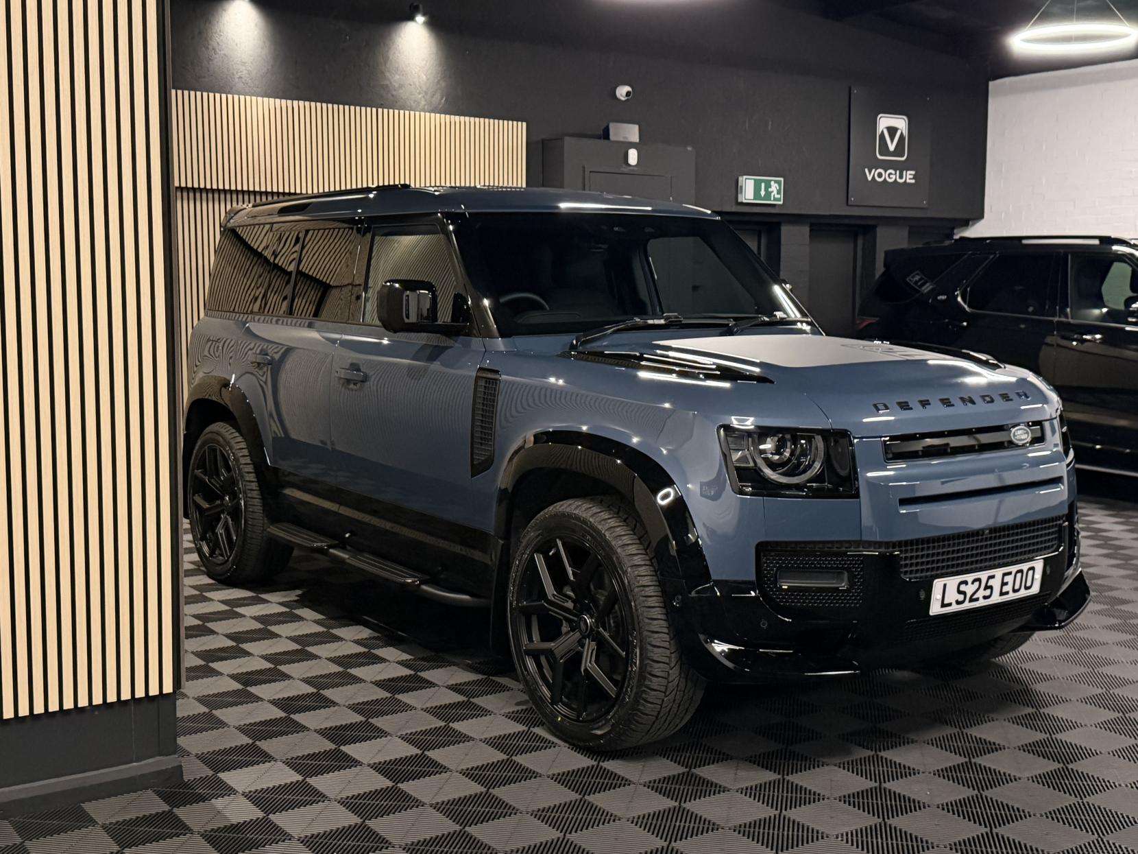 2025 LAND ROVER DEFENDER 110 2025 LAND ROVER DEFENDER 110