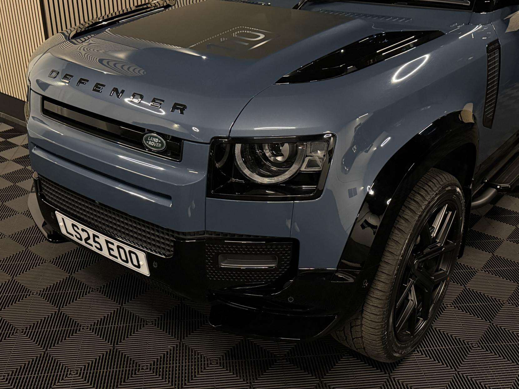 2025 LAND ROVER DEFENDER 110 2025 LAND ROVER DEFENDER 110