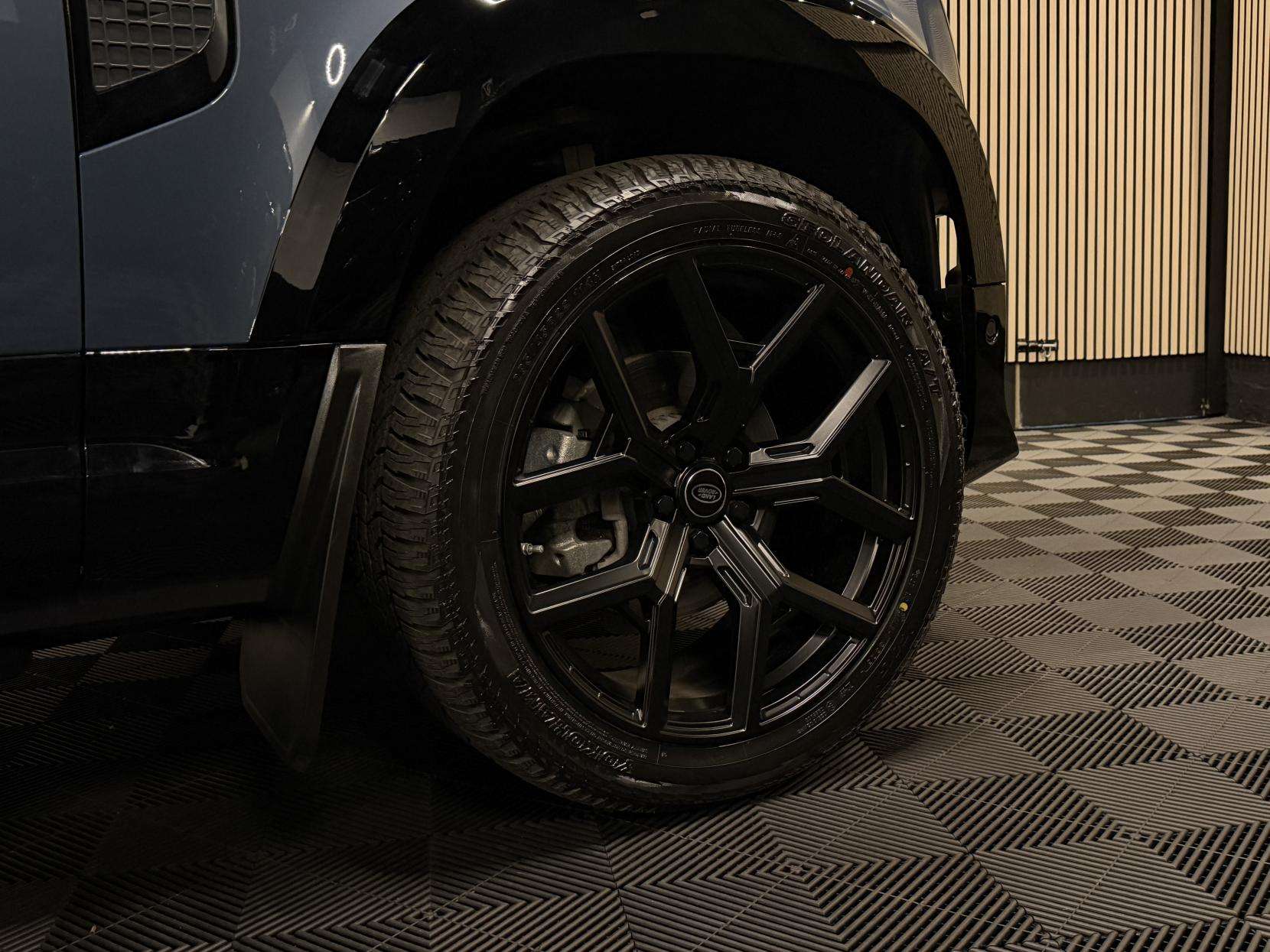 2025 LAND ROVER DEFENDER 110 2025 LAND ROVER DEFENDER 110