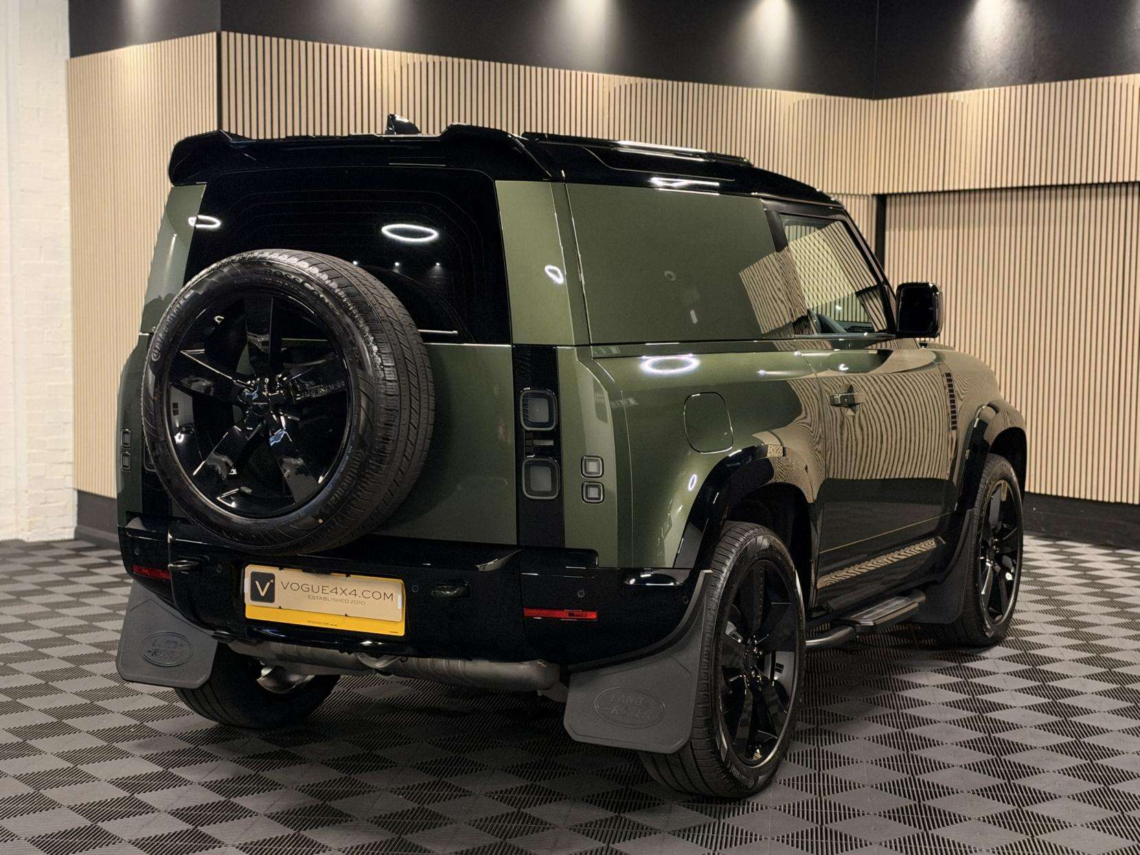 2026 LAND ROVER DEFENDER 90 2026 LAND ROVER DEFENDER 90