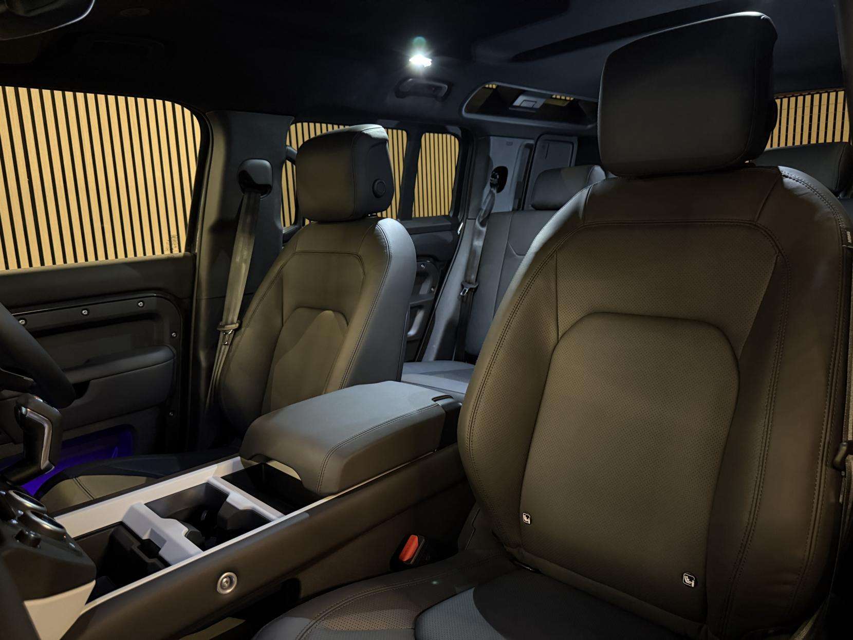 2026 LAND ROVER DEFENDER 110 2026 LAND ROVER DEFENDER 110