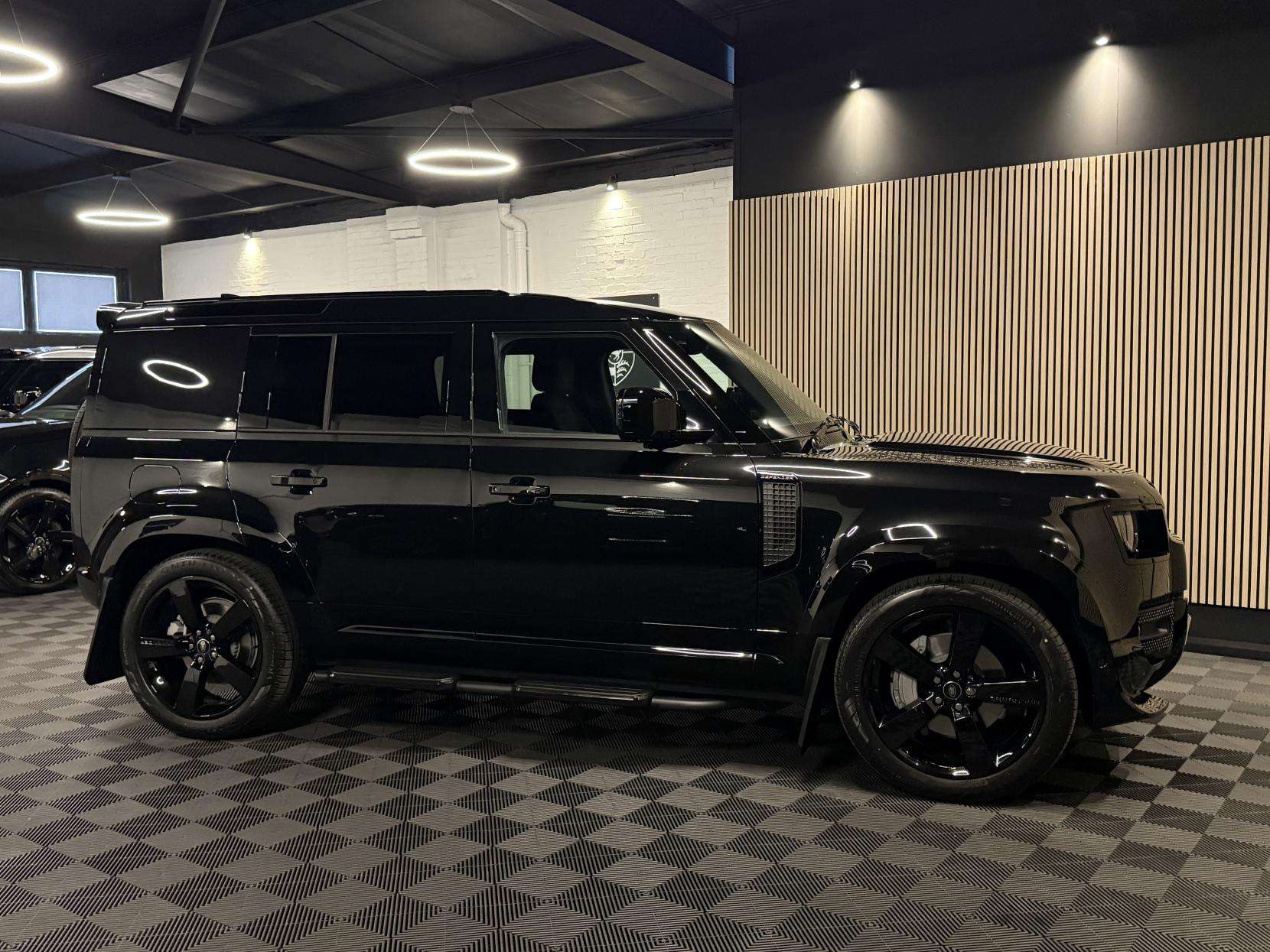 2025 LAND ROVER DEFENDER 110 2025 LAND ROVER DEFENDER 110