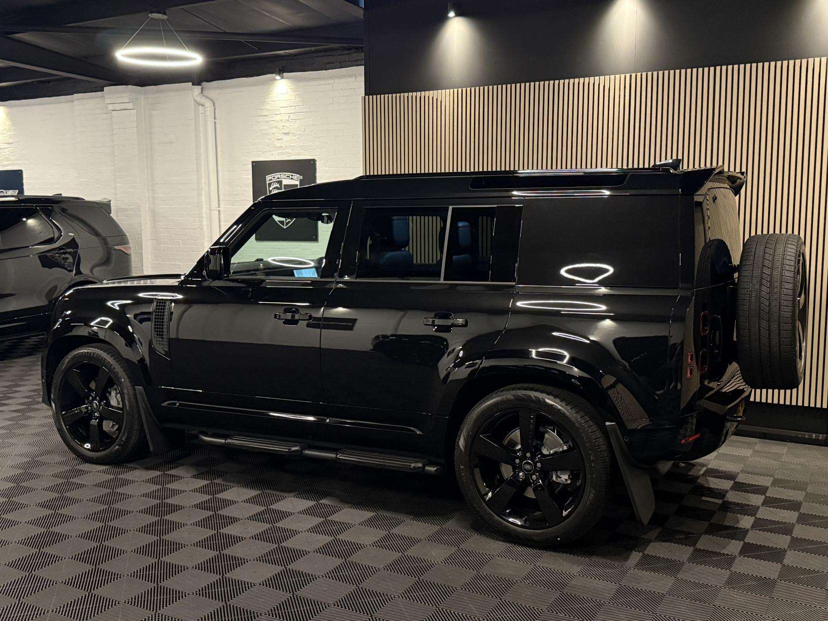 2025 LAND ROVER DEFENDER 110 2025 LAND ROVER DEFENDER 110