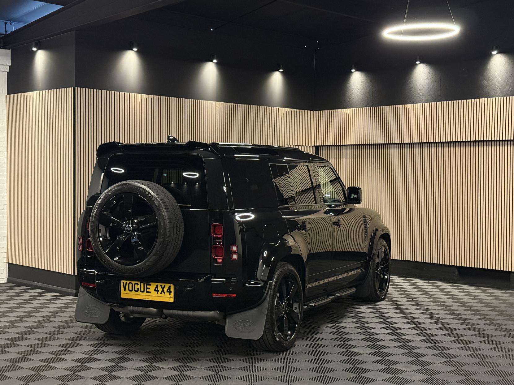 2025 LAND ROVER DEFENDER 110 2025 LAND ROVER DEFENDER 110