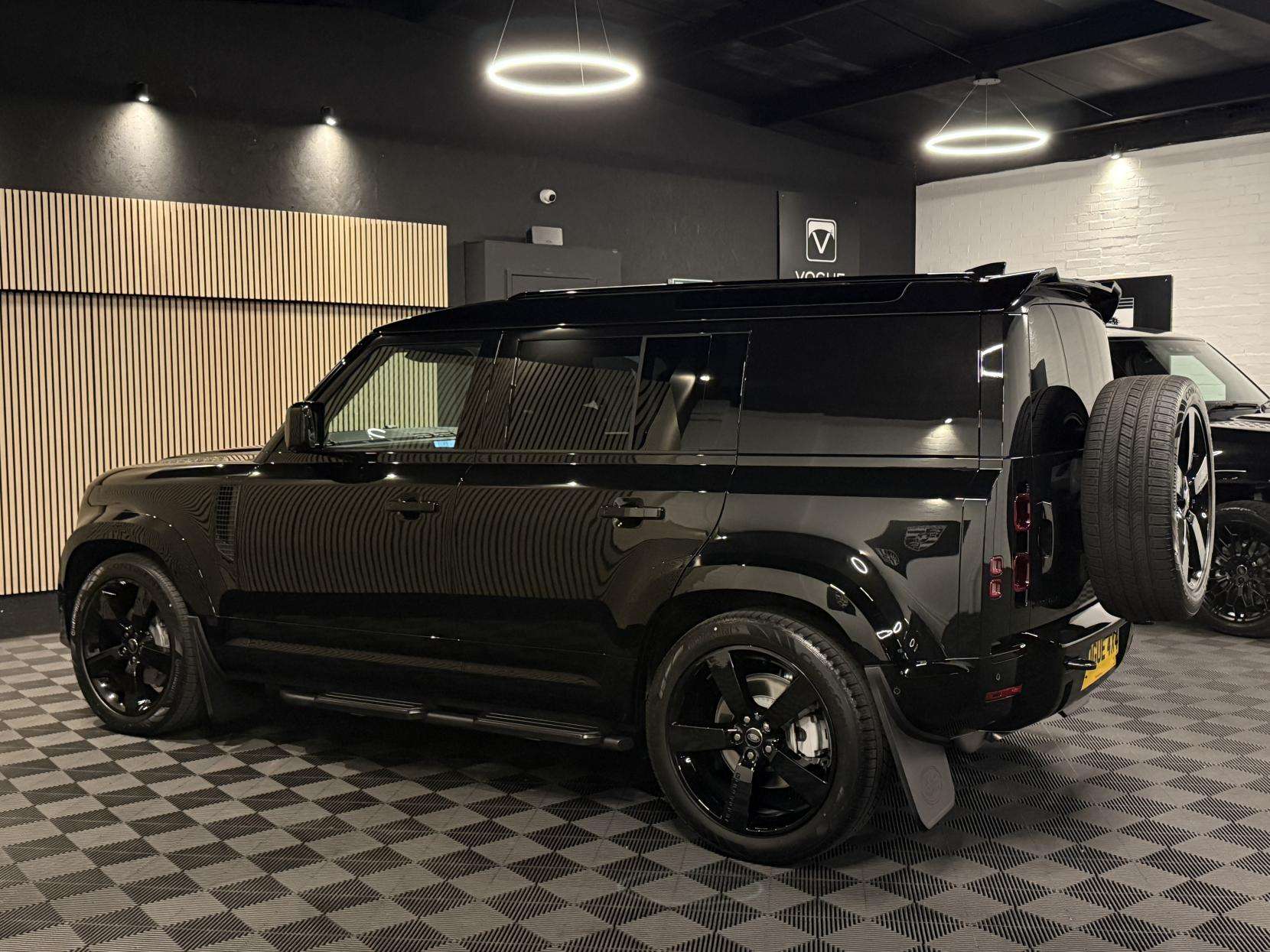 2025 LAND ROVER DEFENDER 110 2025 LAND ROVER DEFENDER 110