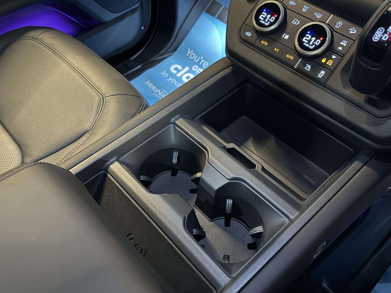 2025 LAND ROVER DEFENDER 110 2025 LAND ROVER DEFENDER 110