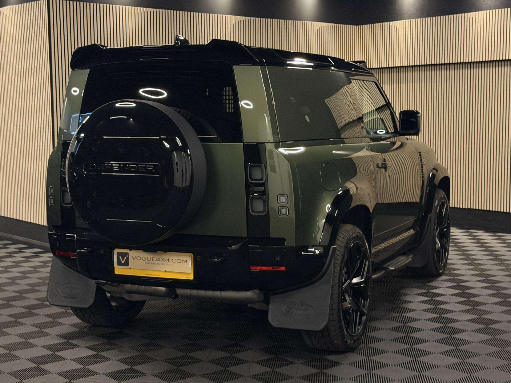 2026 LAND ROVER DEFENDER 90 2026 LAND ROVER DEFENDER 90