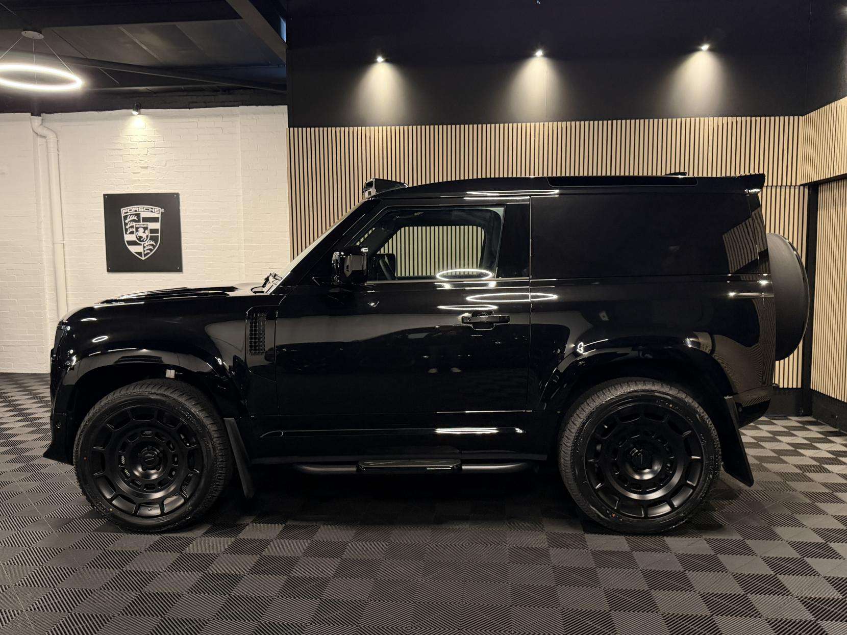 2025 LAND ROVER DEFENDER 90 2025 LAND ROVER DEFENDER 90