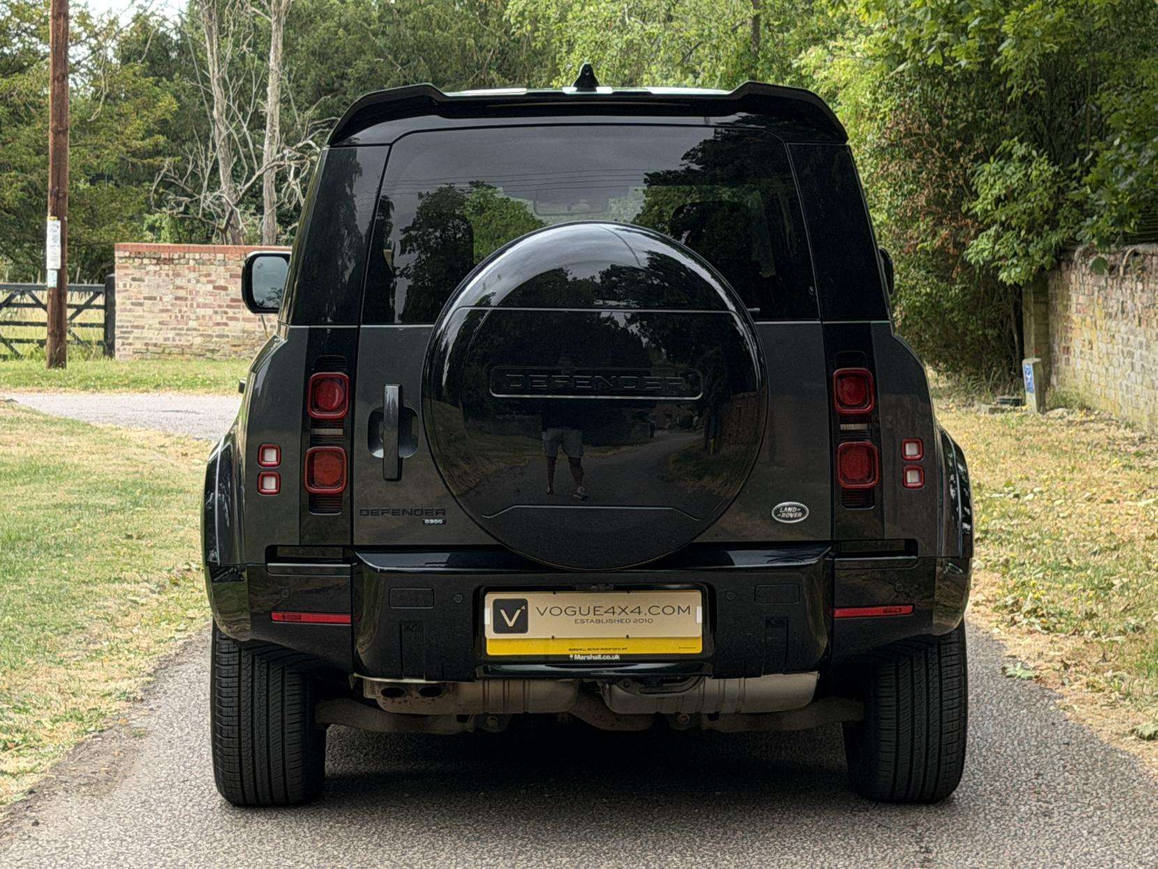 2022 LAND ROVER DEFENDER 110 2022 LAND ROVER DEFENDER 110