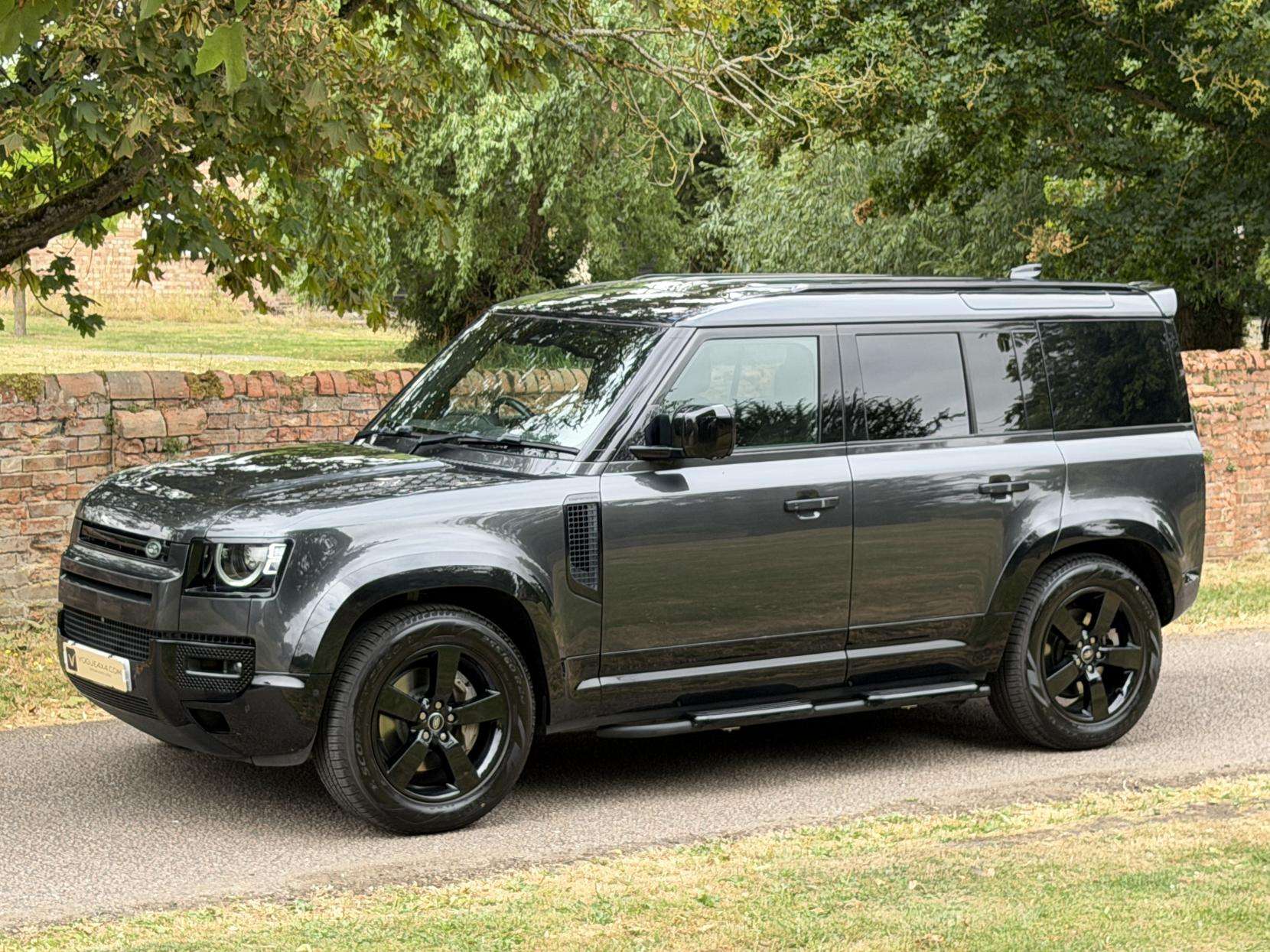 2022 LAND ROVER DEFENDER 110 2022 LAND ROVER DEFENDER 110