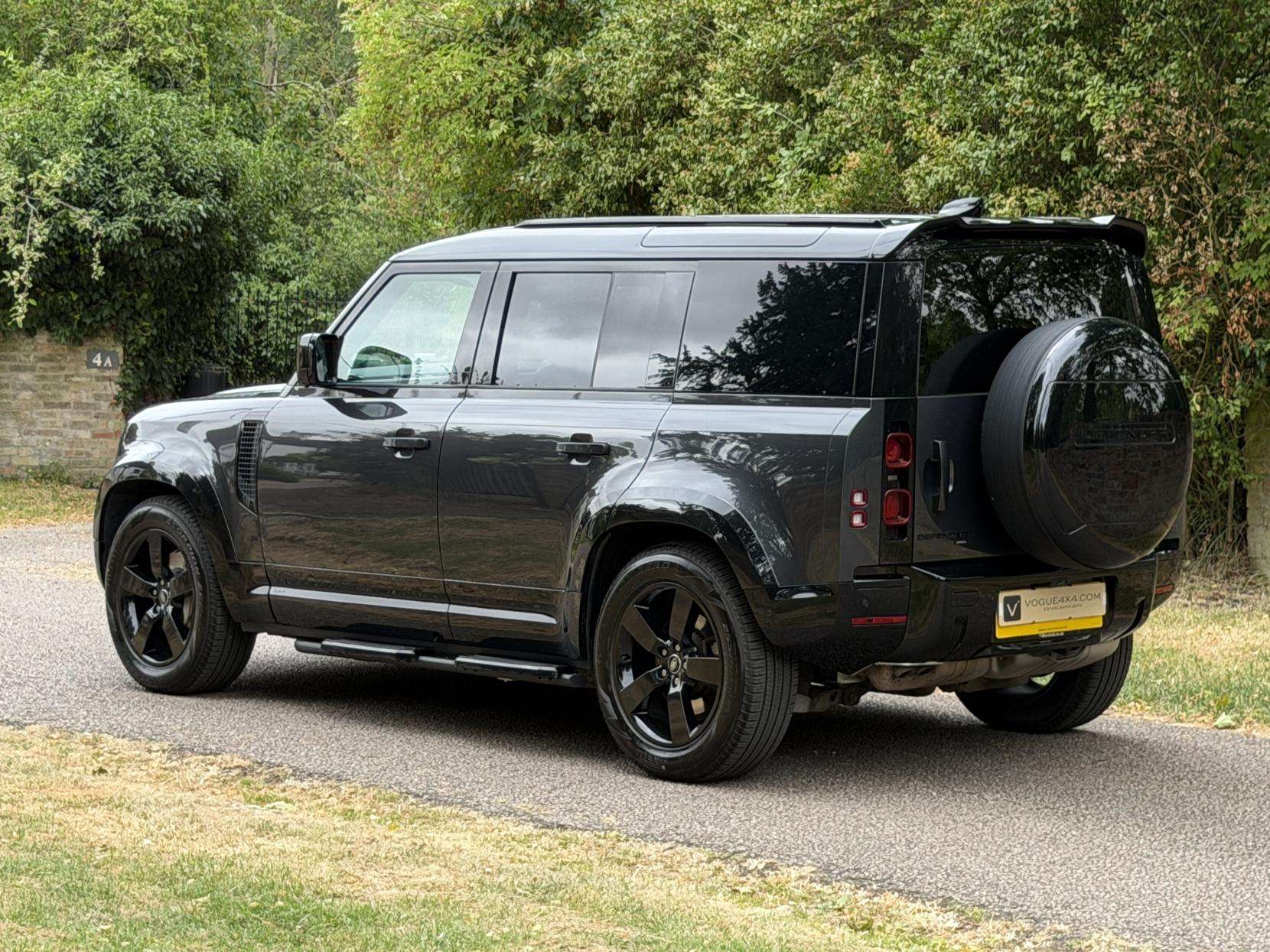 2022 LAND ROVER DEFENDER 110 2022 LAND ROVER DEFENDER 110