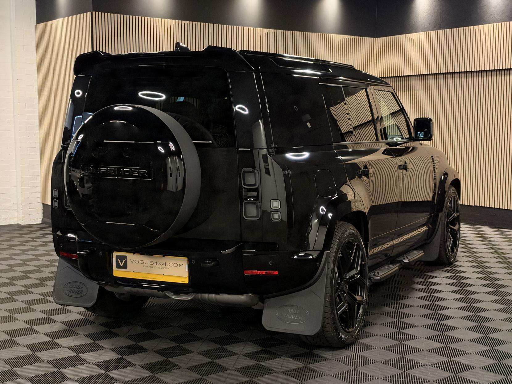 2026 LAND ROVER DEFENDER 110 2026 LAND ROVER DEFENDER 110