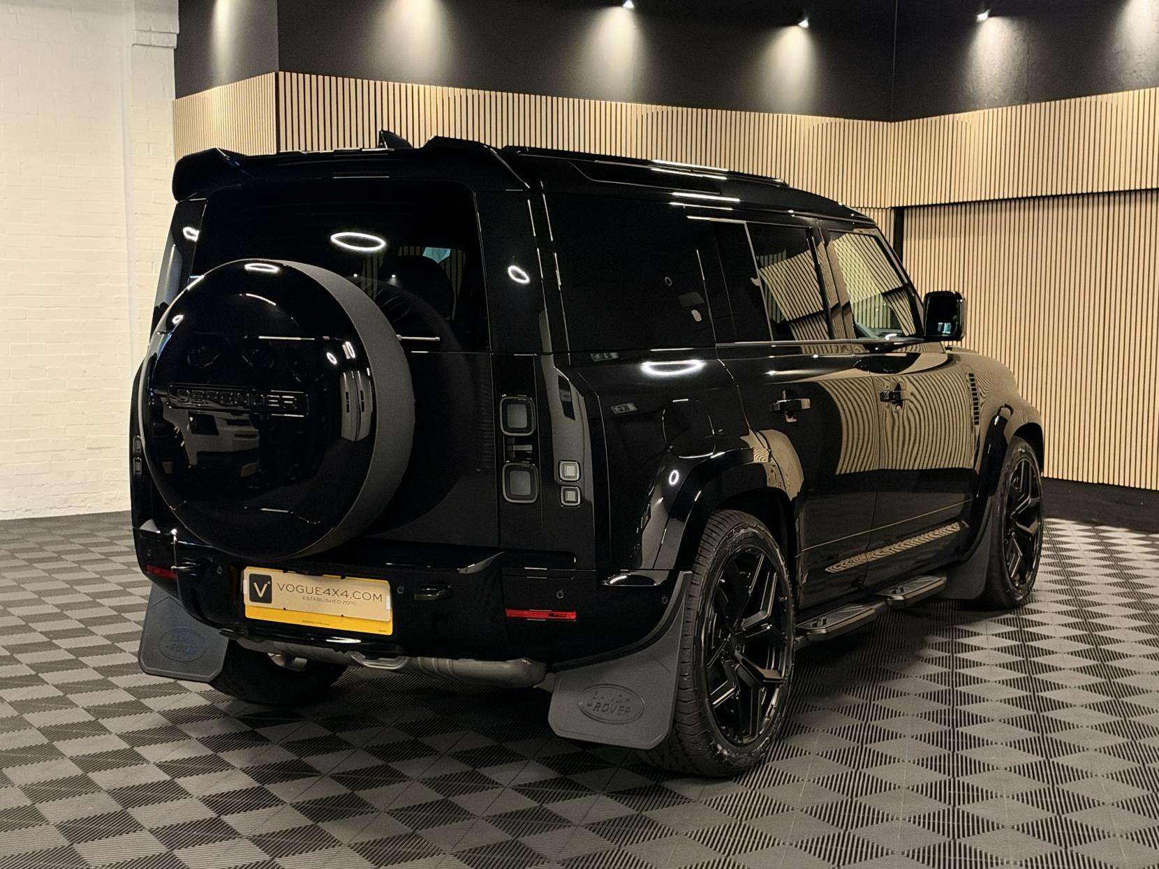 A 2026 LAND ROVER DEFENDER 110 3.0 D350 MHEV X-Dynamic HSE Hard Top SUV 5dr Diesel Auto 4WD MWB Euro 6 (s/s) (350 ps) A 2026 LAND ROVER DEFENDER 110 3.0 D350 MHEV X-Dynamic HSE Hard Top SUV 5dr Diesel Auto 4WD MWB Euro 6 (s/s) (350 ps)