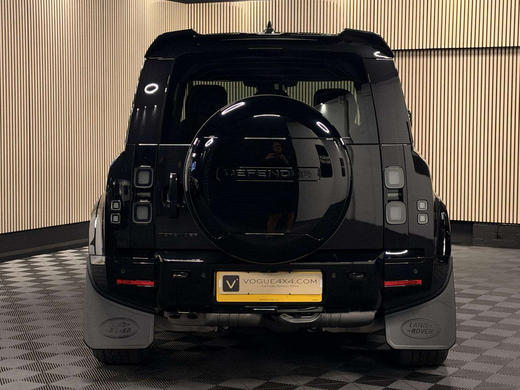 2026 LAND ROVER DEFENDER 110 2026 LAND ROVER DEFENDER 110