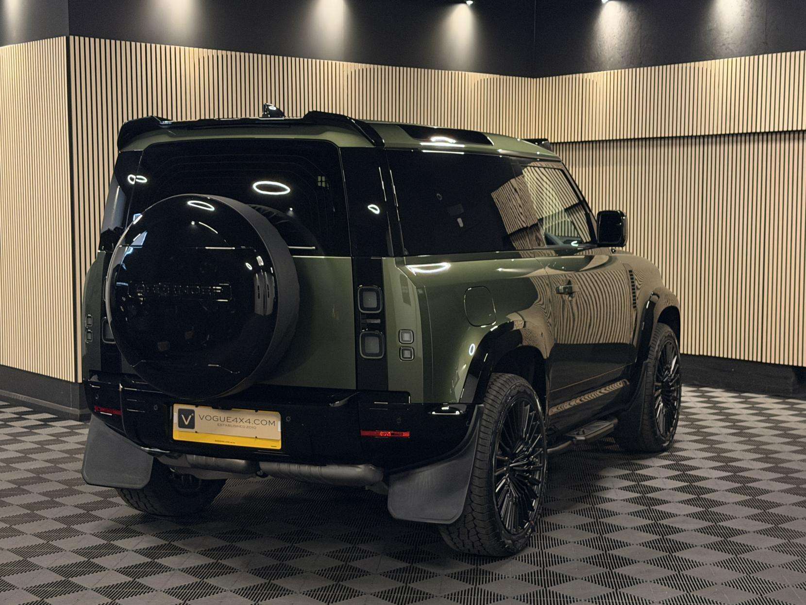 2026 LAND ROVER DEFENDER 90 2026 LAND ROVER DEFENDER 90