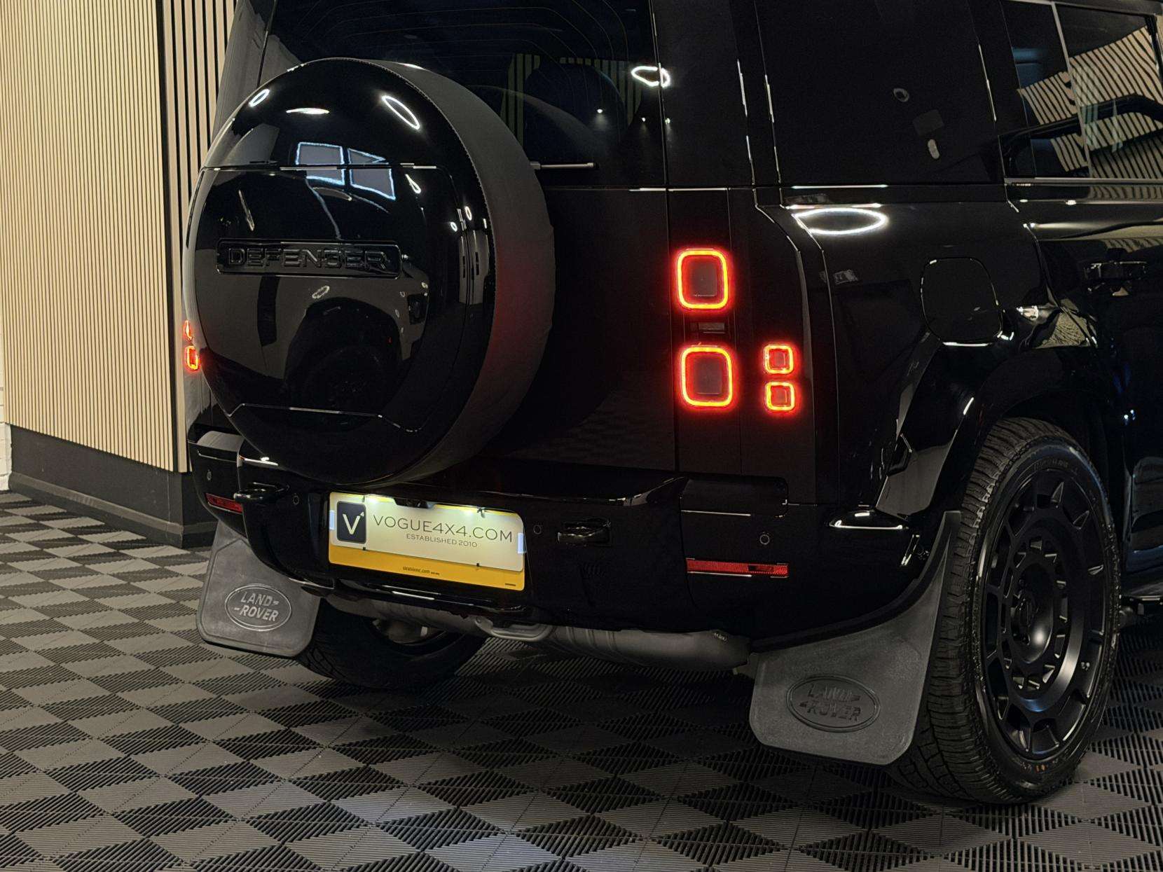 2026 LAND ROVER DEFENDER 110 2026 LAND ROVER DEFENDER 110