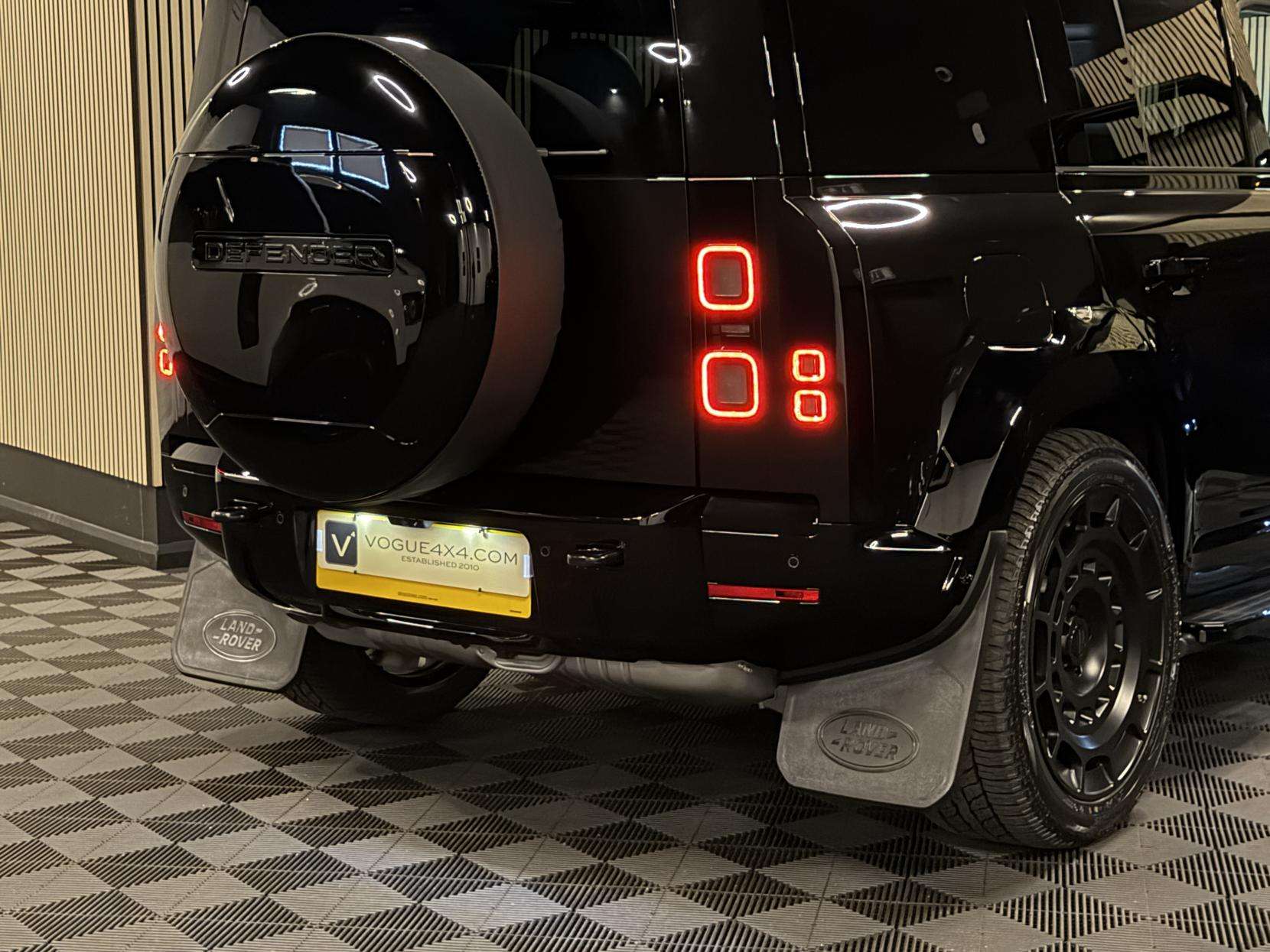 2026 LAND ROVER DEFENDER 110 2026 LAND ROVER DEFENDER 110