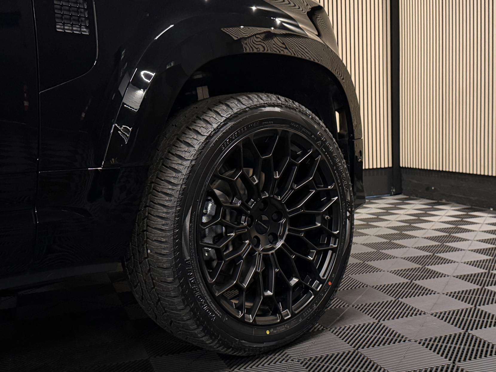 2025 LAND ROVER DEFENDER 110 2025 LAND ROVER DEFENDER 110