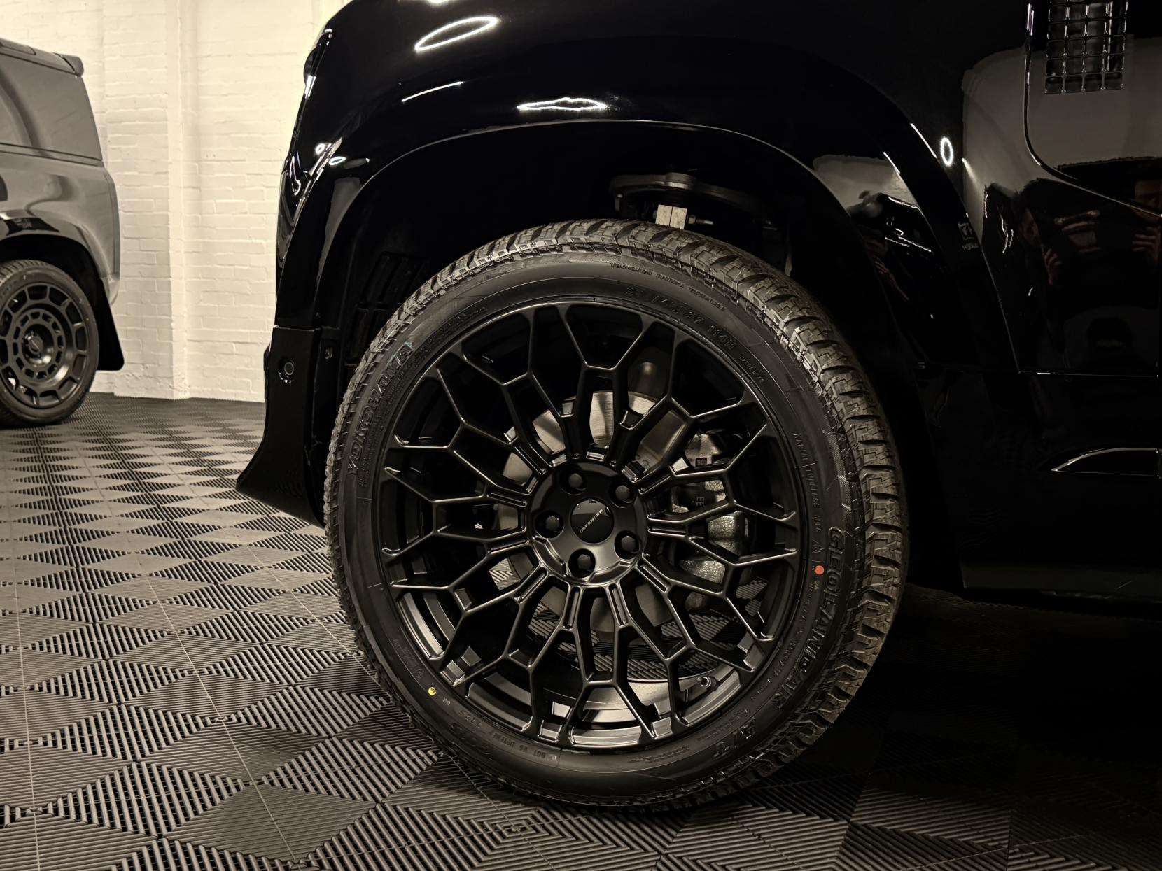 2025 LAND ROVER DEFENDER 110 2025 LAND ROVER DEFENDER 110