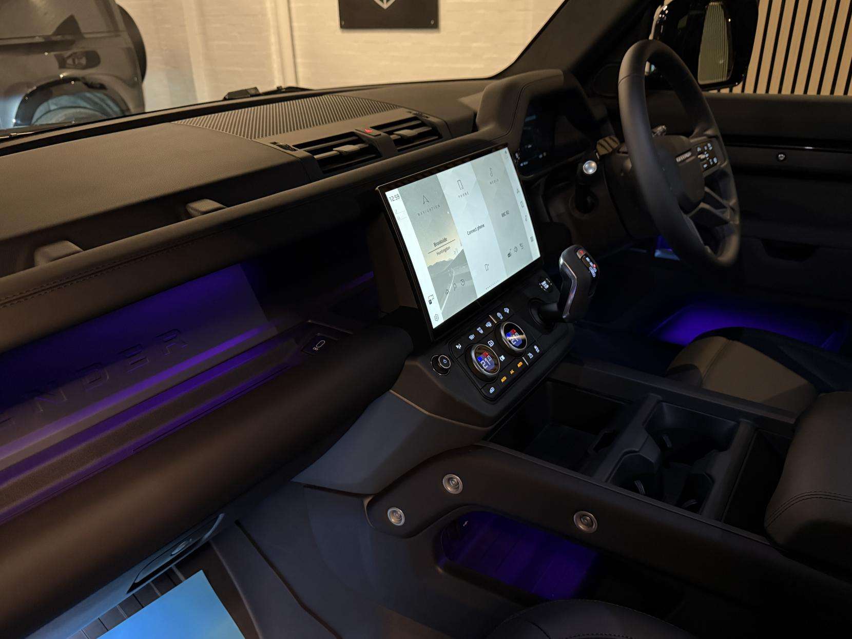 2025 LAND ROVER DEFENDER 110 2025 LAND ROVER DEFENDER 110