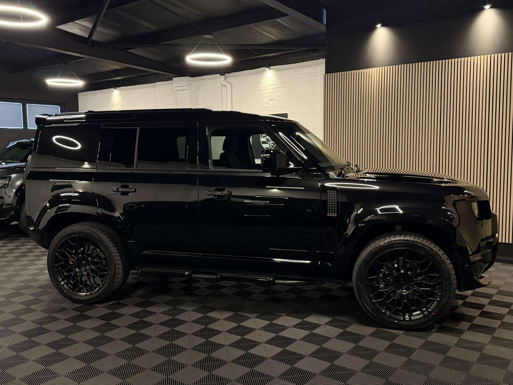 2025 LAND ROVER DEFENDER 110 2025 LAND ROVER DEFENDER 110