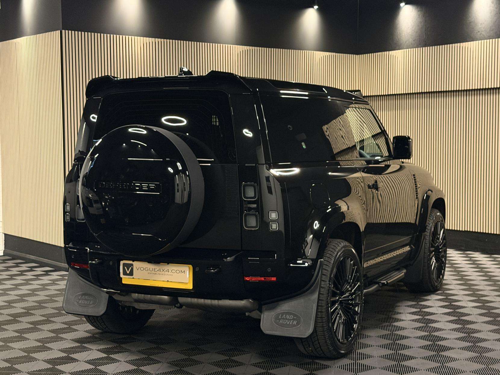 2026 LAND ROVER DEFENDER 90 2026 LAND ROVER DEFENDER 90