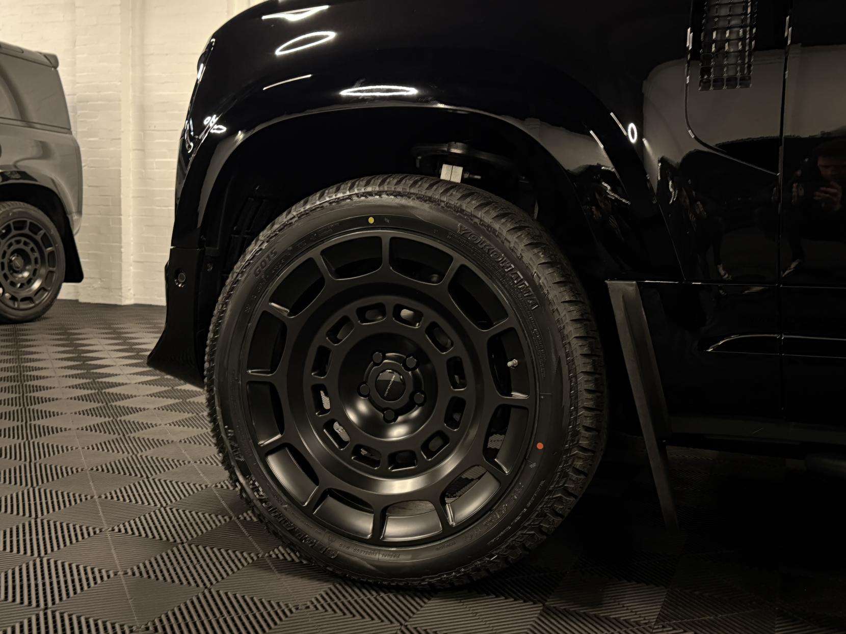 2025 LAND ROVER DEFENDER 110 2025 LAND ROVER DEFENDER 110