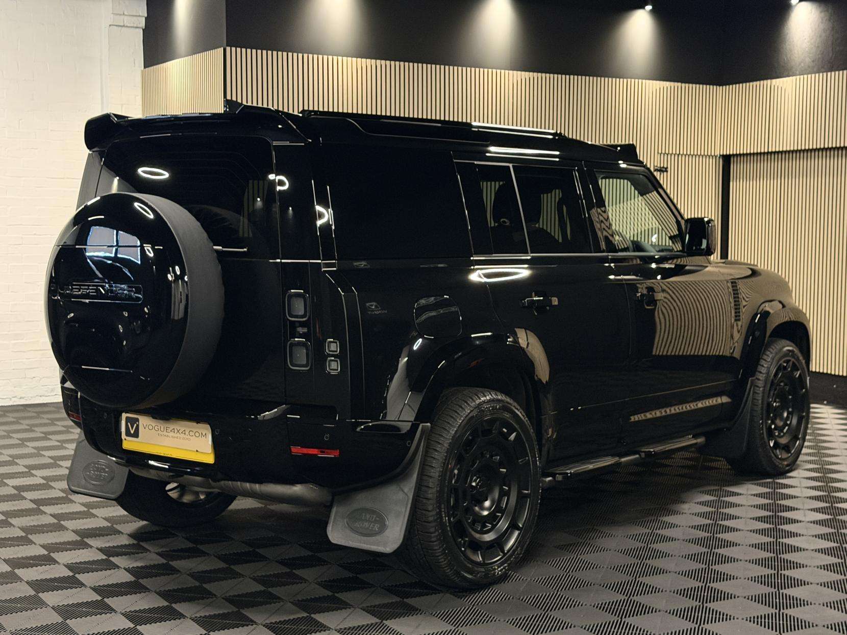 2025 LAND ROVER DEFENDER 110 2025 LAND ROVER DEFENDER 110