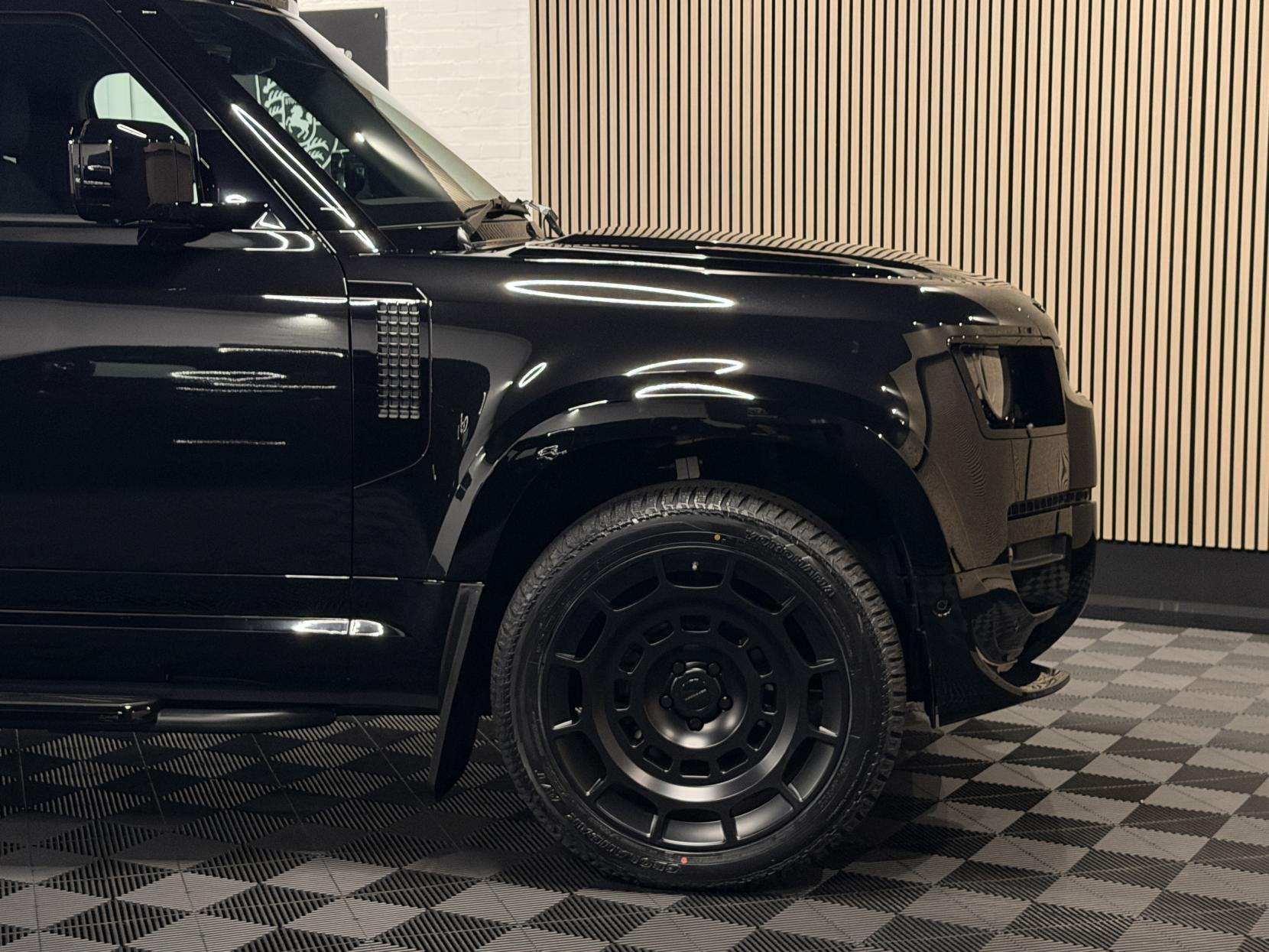 2025 LAND ROVER DEFENDER 110 2025 LAND ROVER DEFENDER 110