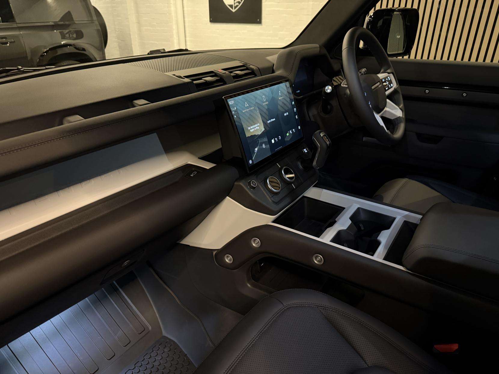 2025 LAND ROVER DEFENDER 110 2025 LAND ROVER DEFENDER 110