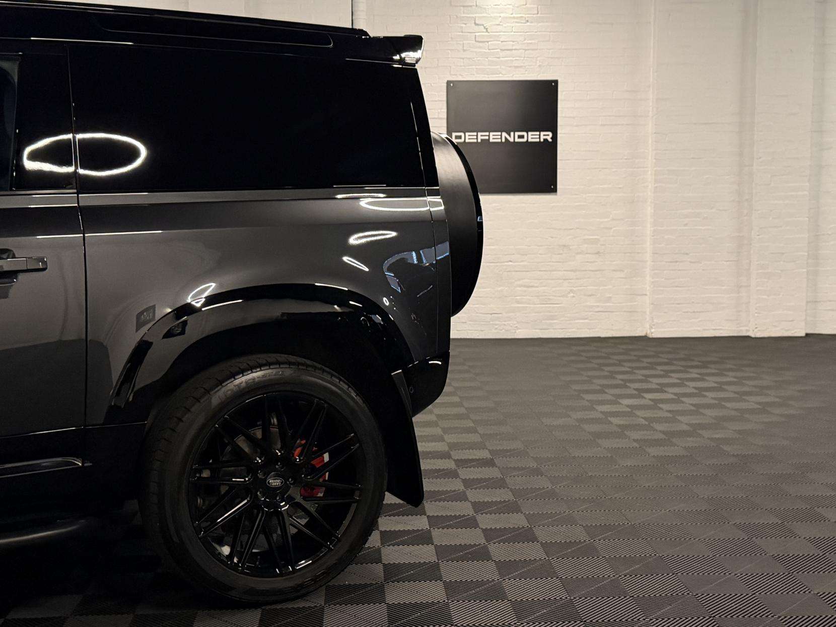 2025 LAND ROVER DEFENDER 90 2025 LAND ROVER DEFENDER 90