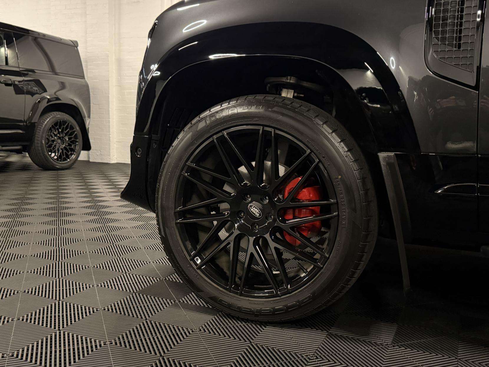 2025 LAND ROVER DEFENDER 90 2025 LAND ROVER DEFENDER 90