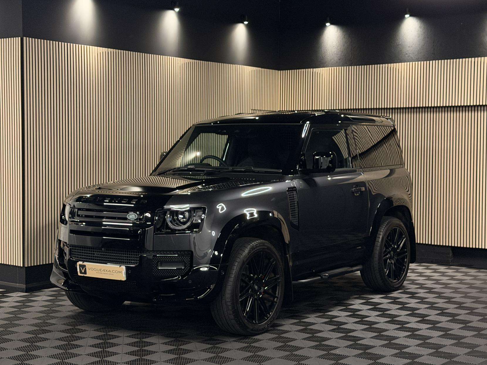 2025 LAND ROVER DEFENDER 90 2025 LAND ROVER DEFENDER 90