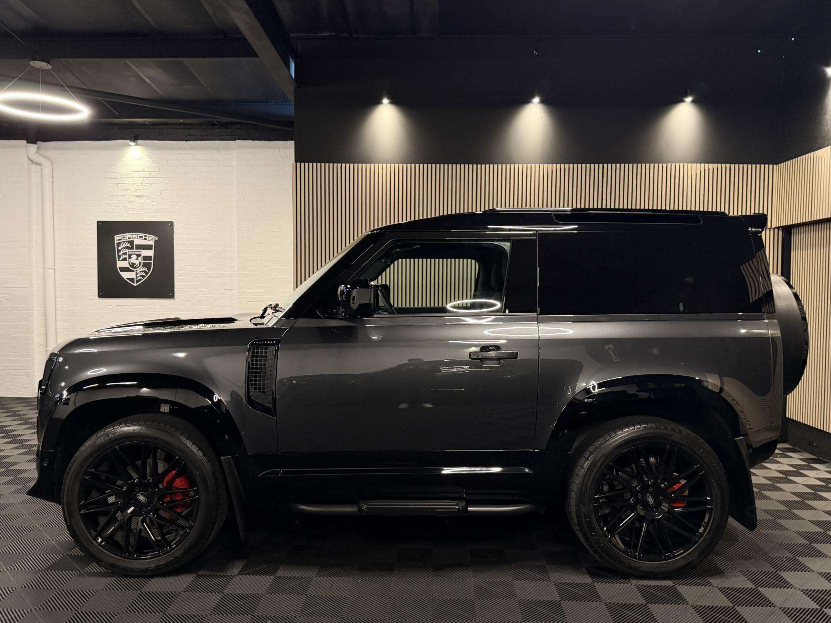 2025 LAND ROVER DEFENDER 90 2025 LAND ROVER DEFENDER 90