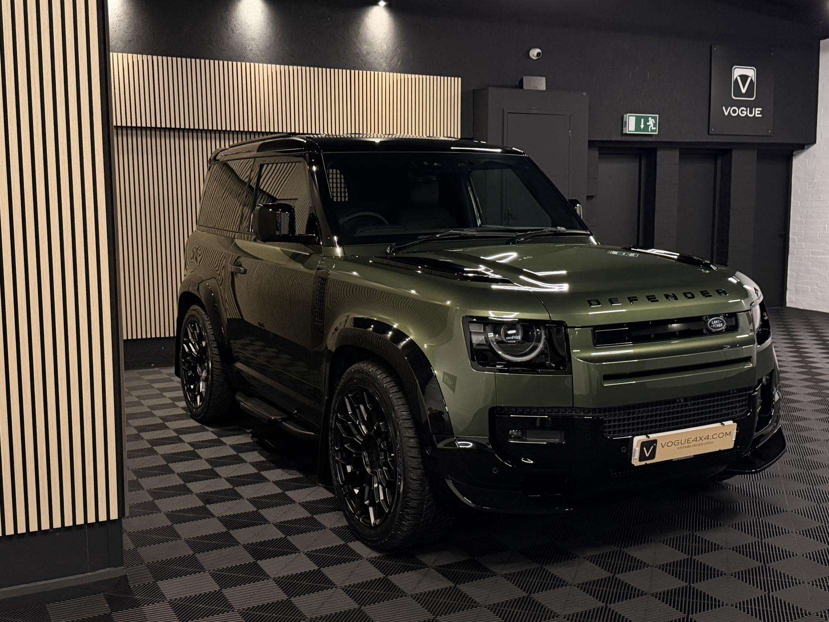 2025 LAND ROVER DEFENDER 90 2025 LAND ROVER DEFENDER 90