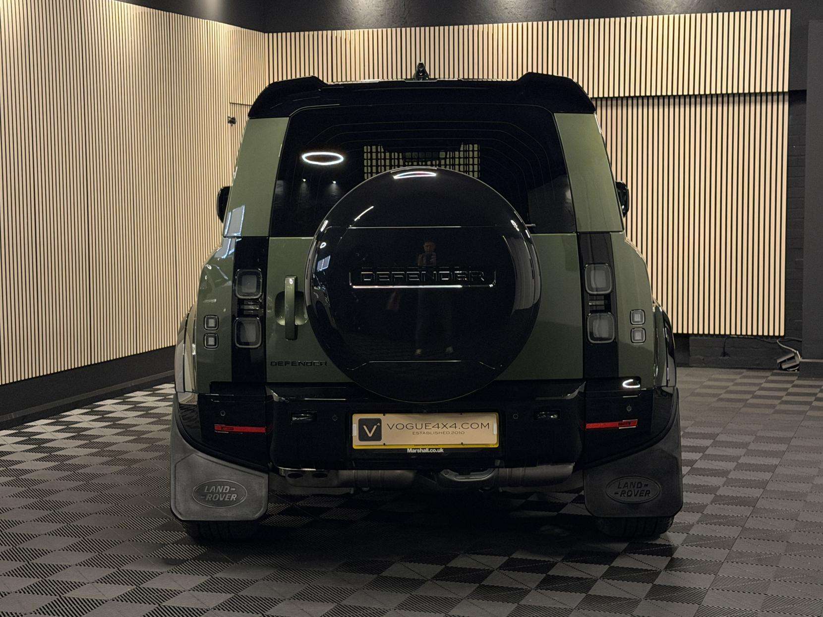 2025 LAND ROVER DEFENDER 90 2025 LAND ROVER DEFENDER 90