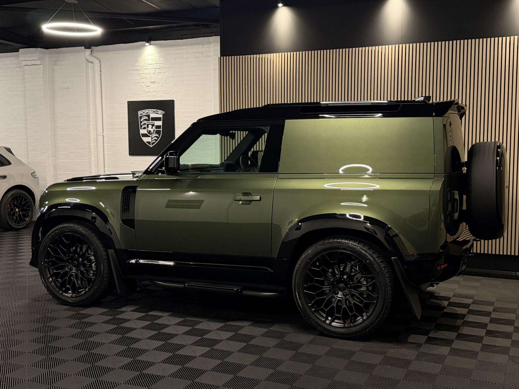 2025 LAND ROVER DEFENDER 90 2025 LAND ROVER DEFENDER 90