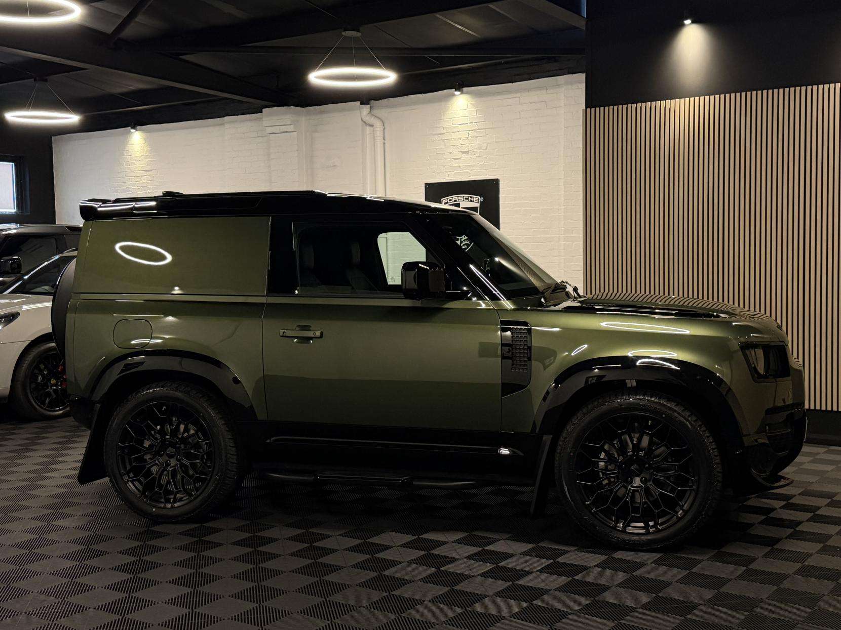 2025 LAND ROVER DEFENDER 90 2025 LAND ROVER DEFENDER 90