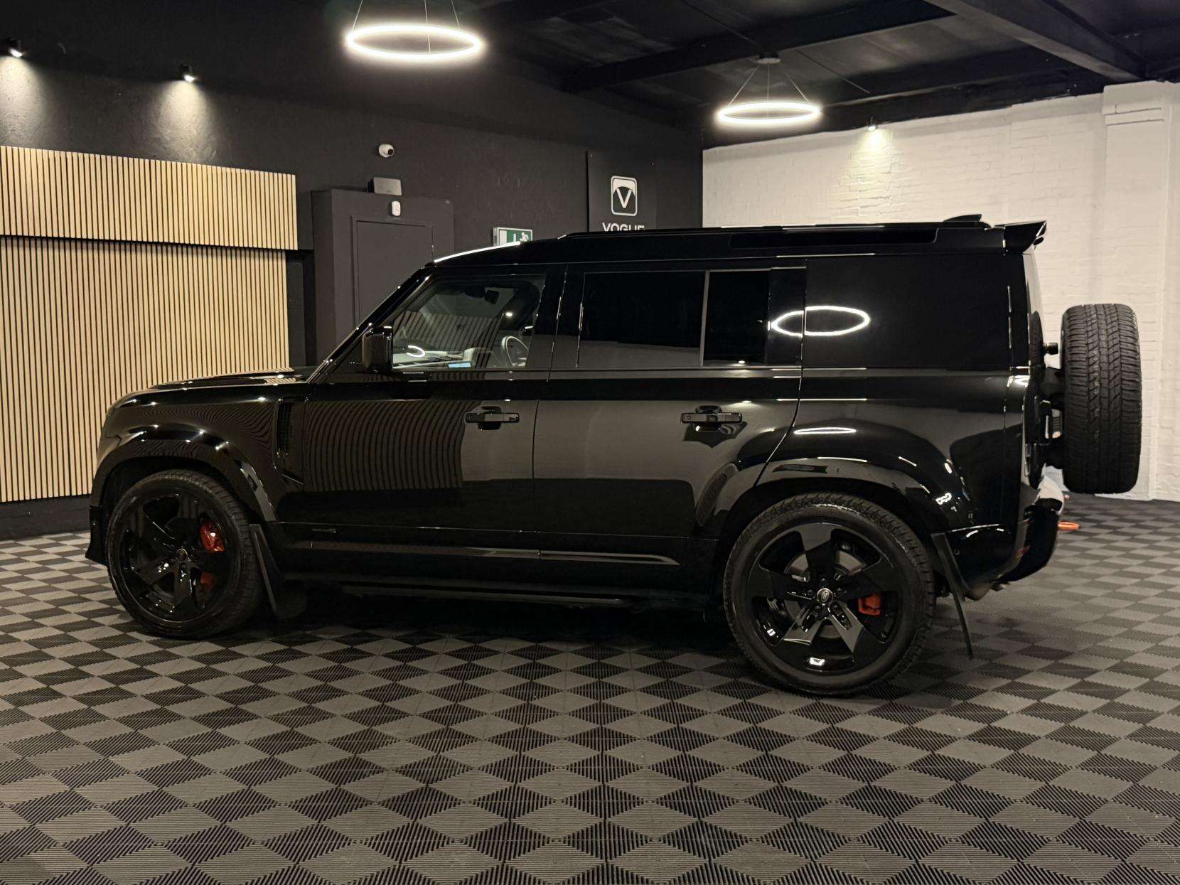 2023 LAND ROVER DEFENDER 110 2023 LAND ROVER DEFENDER 110