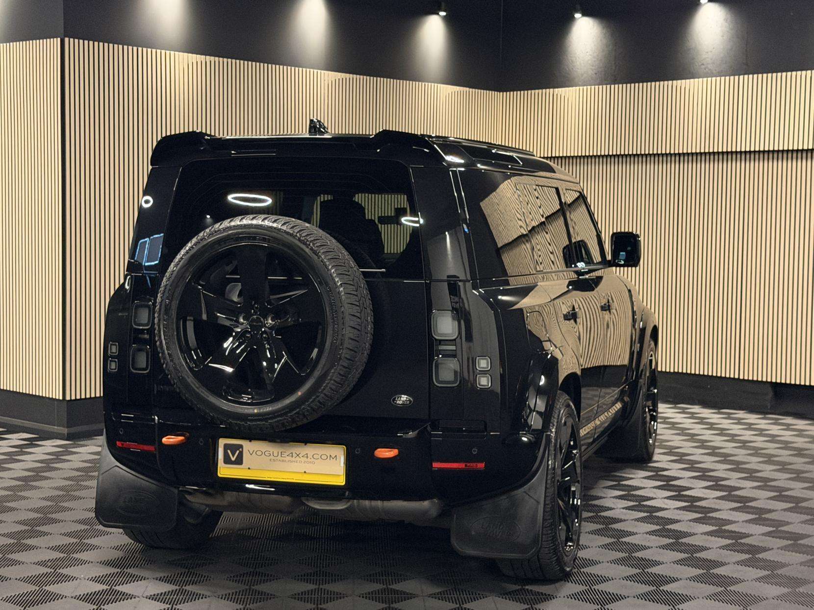 2023 LAND ROVER DEFENDER 110 2023 LAND ROVER DEFENDER 110