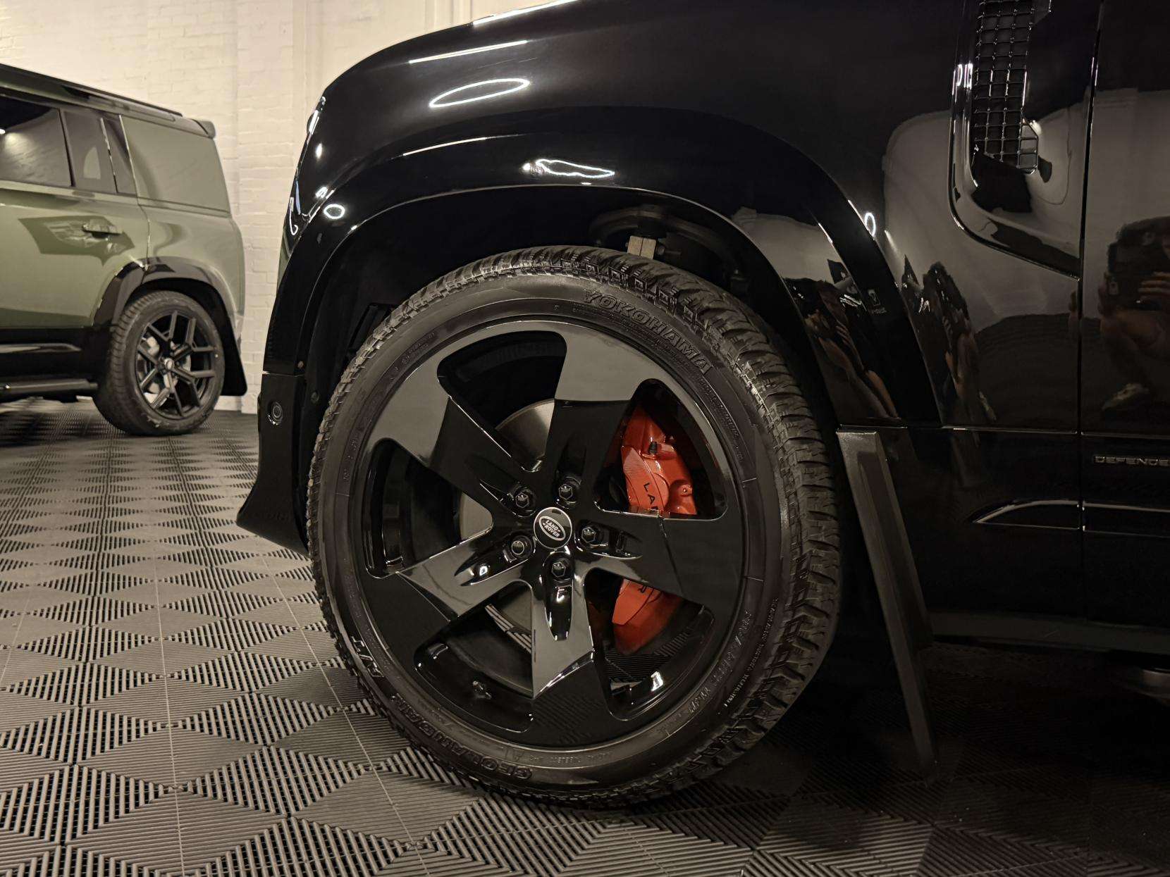 2023 LAND ROVER DEFENDER 110 2023 LAND ROVER DEFENDER 110
