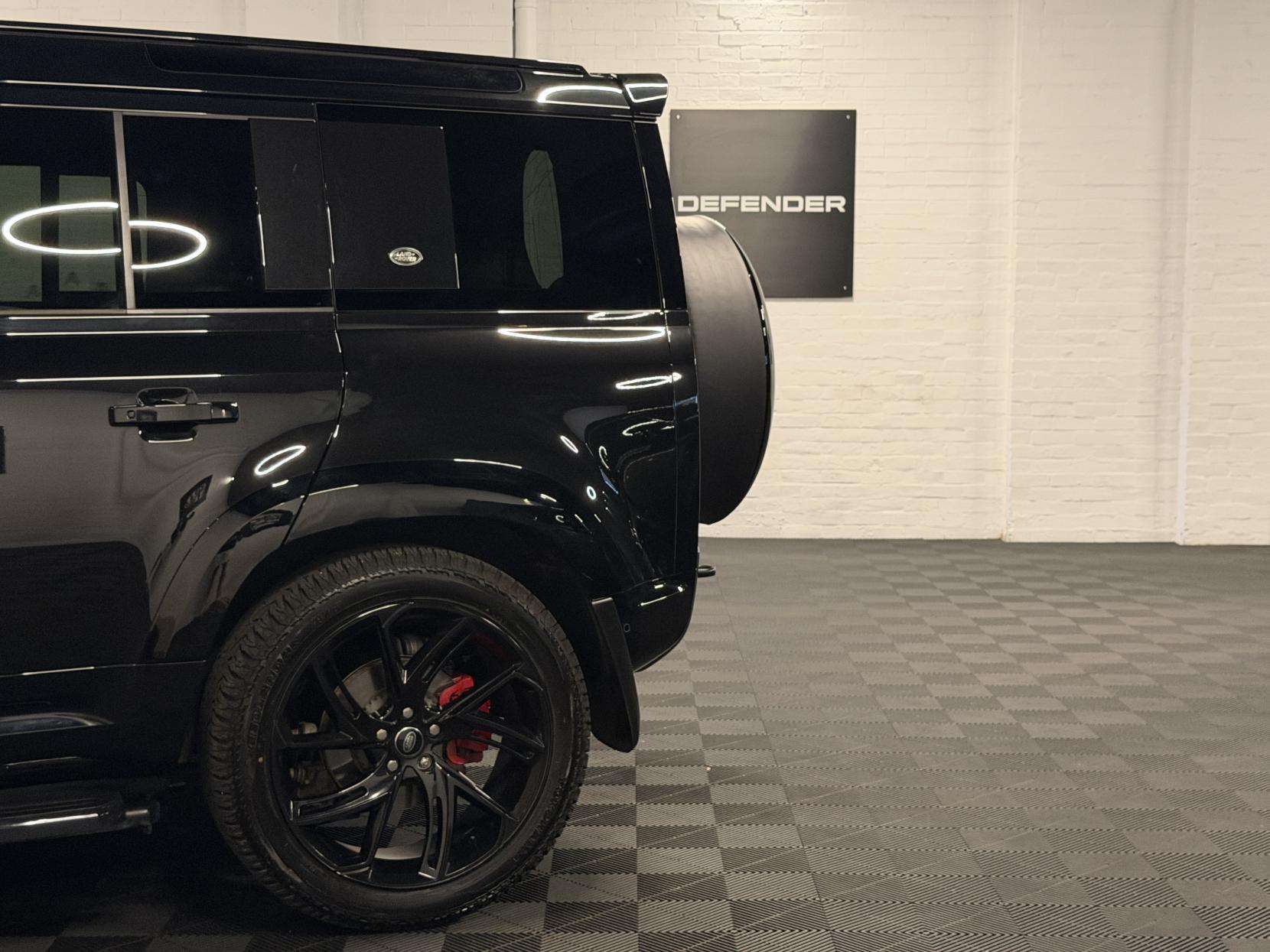 2023 LAND ROVER DEFENDER 110 2023 LAND ROVER DEFENDER 110