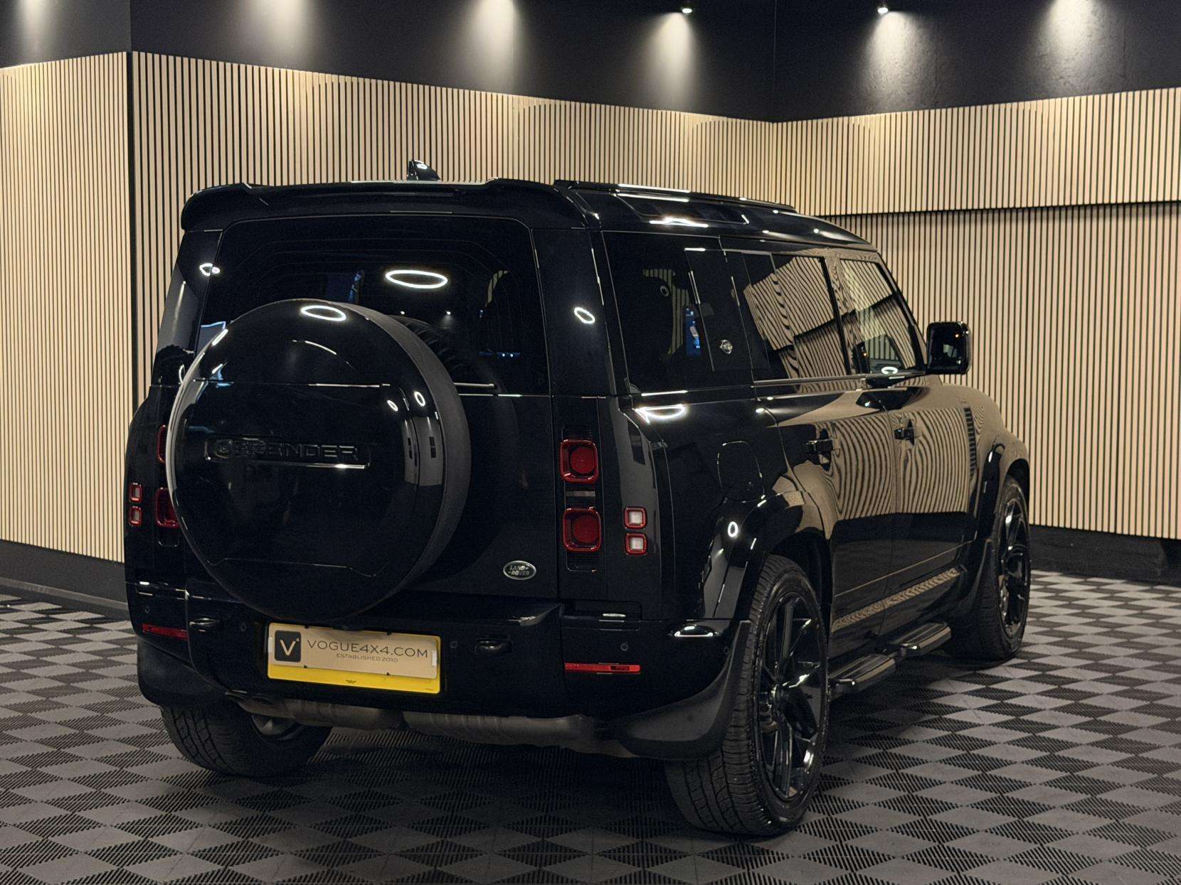 2023 LAND ROVER DEFENDER 110 2023 LAND ROVER DEFENDER 110