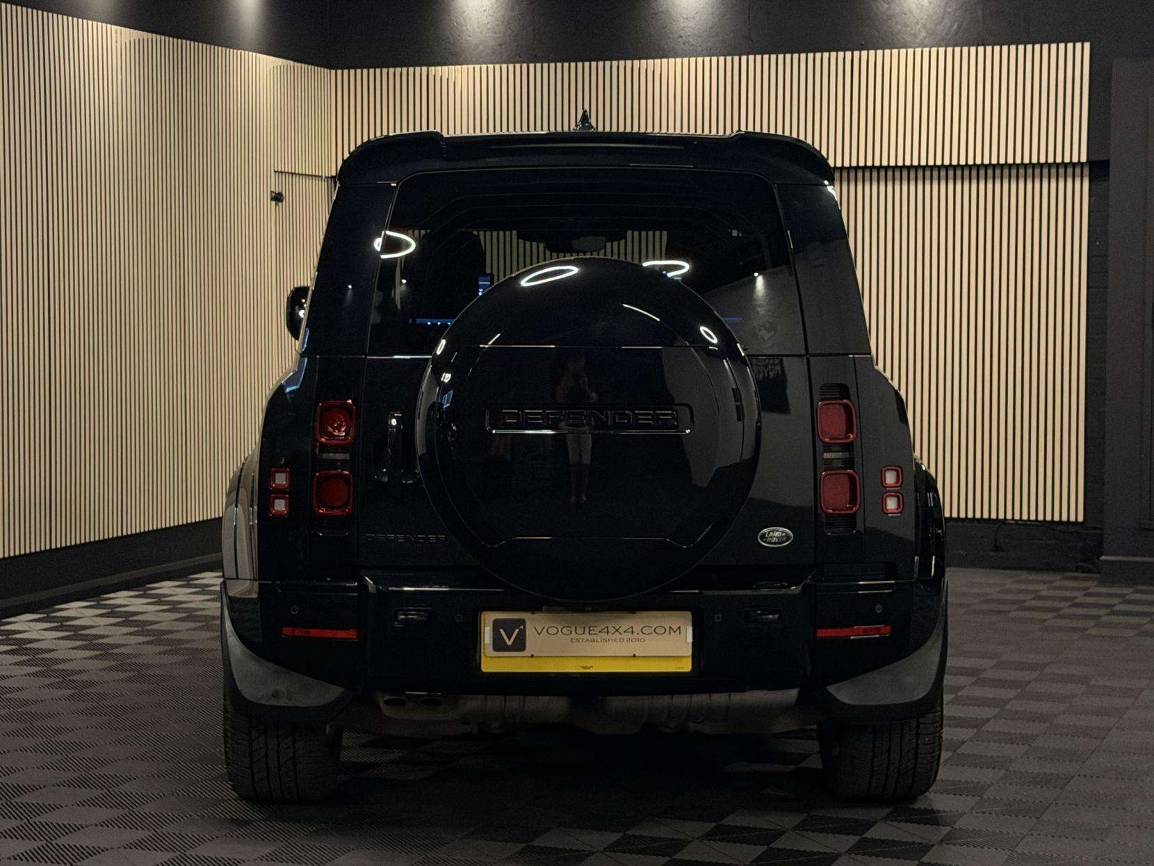 2023 LAND ROVER DEFENDER 110 2023 LAND ROVER DEFENDER 110