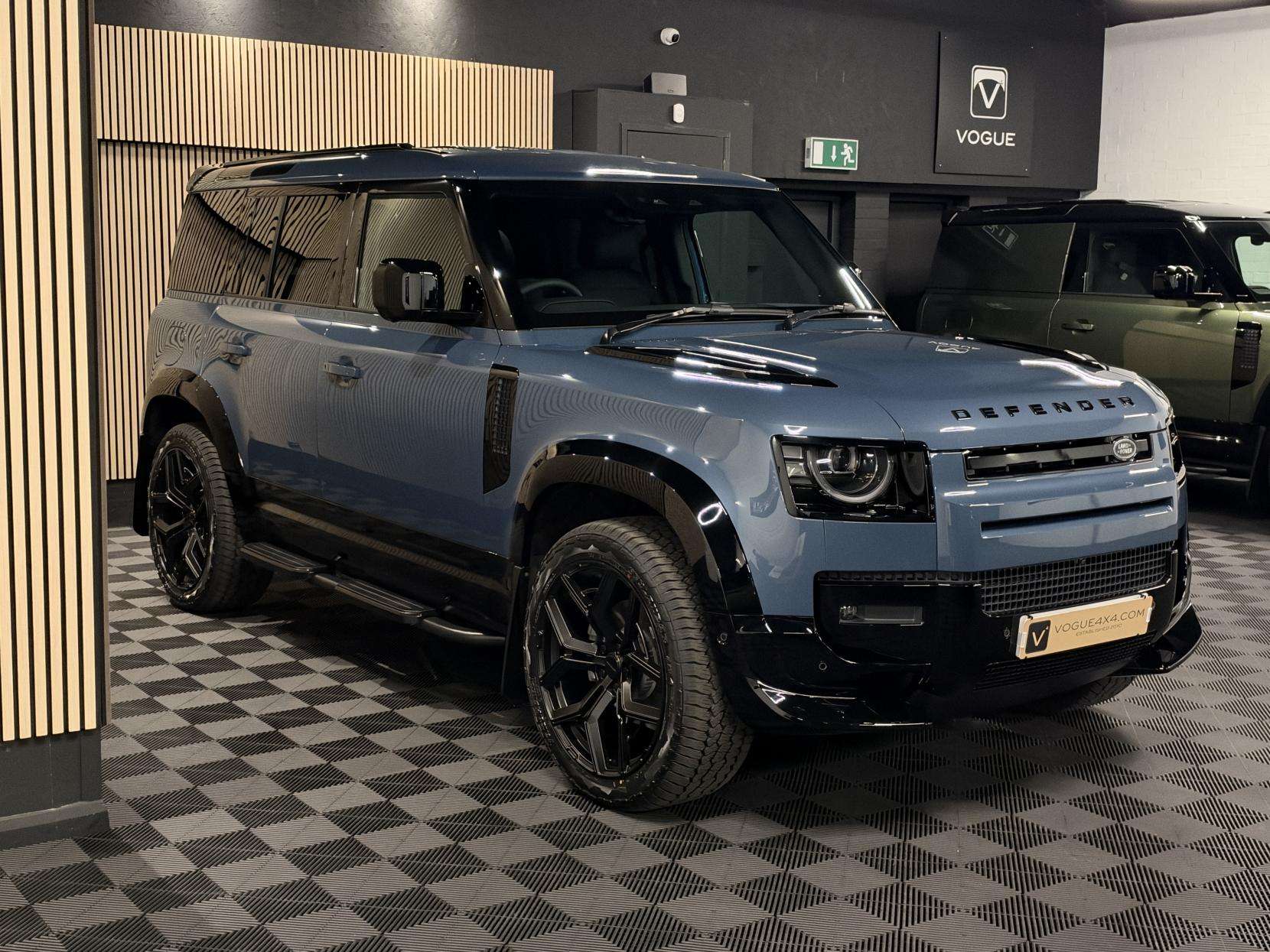 2026 LAND ROVER DEFENDER 110 2026 LAND ROVER DEFENDER 110