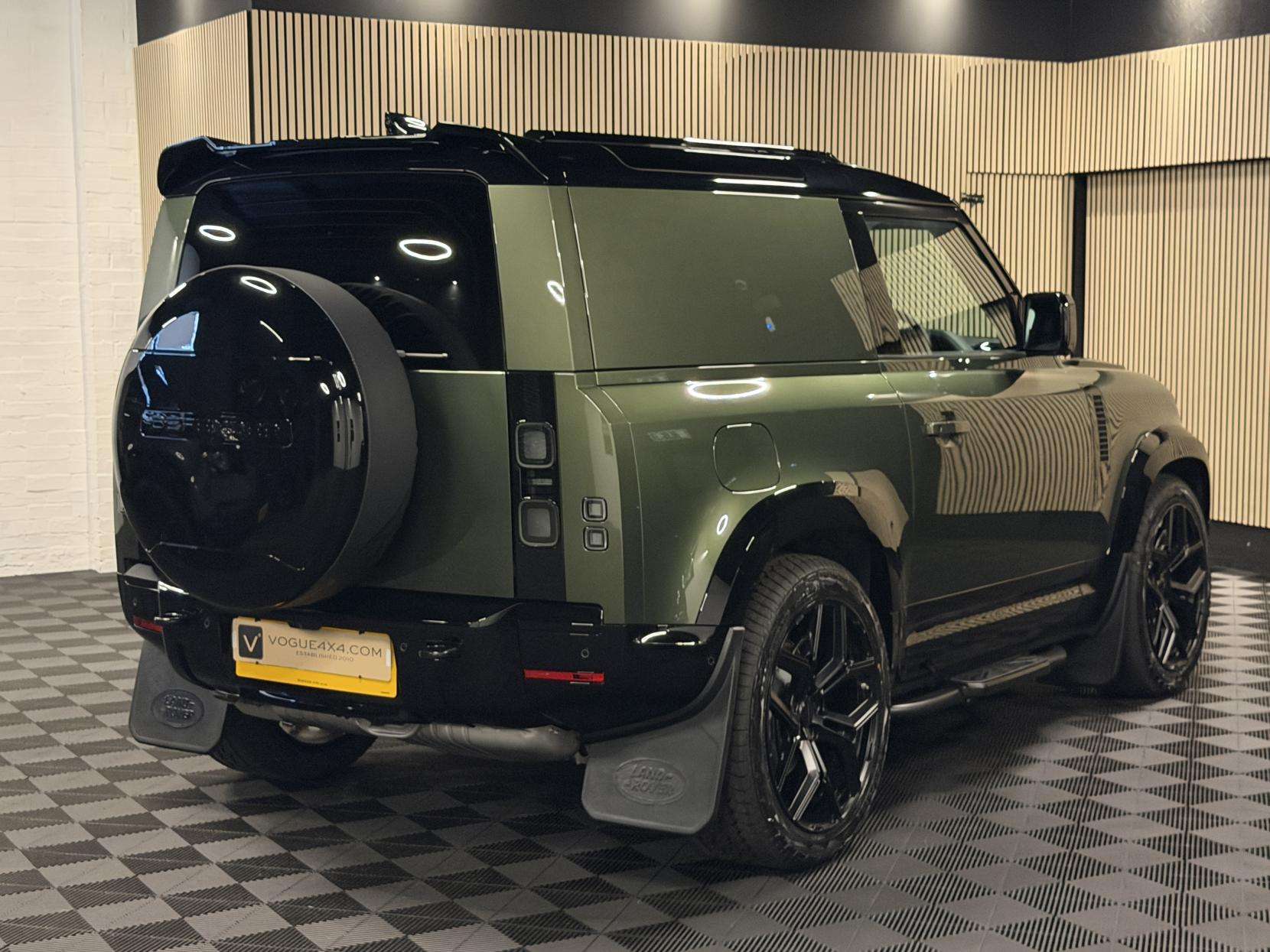 2026 LAND ROVER DEFENDER 90 2026 LAND ROVER DEFENDER 90