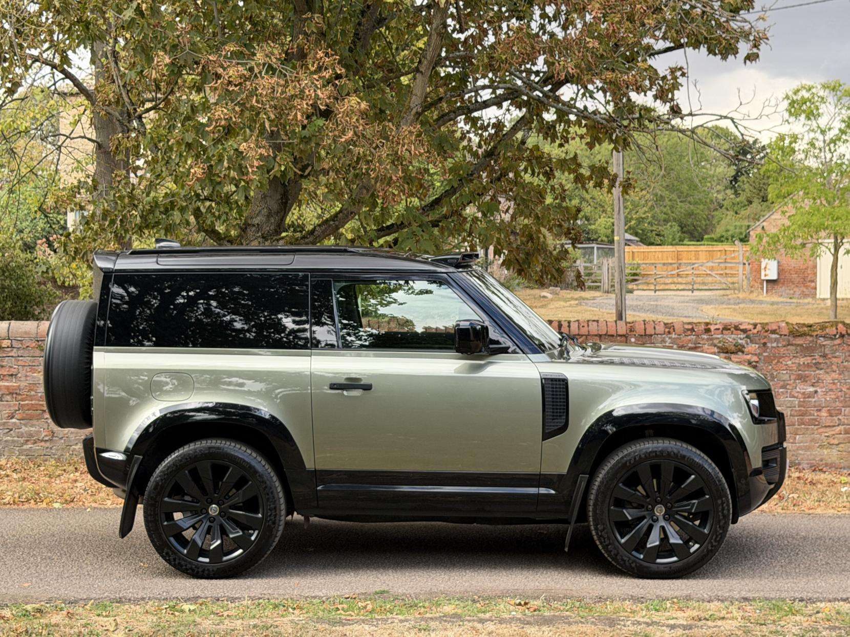2021 LAND ROVER DEFENDER 90 2021 LAND ROVER DEFENDER 90