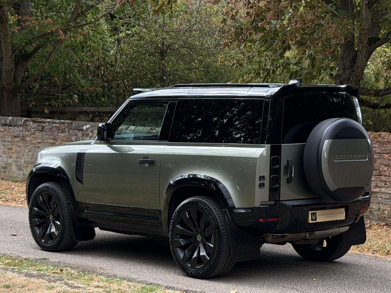 2021 LAND ROVER DEFENDER 90 2021 LAND ROVER DEFENDER 90