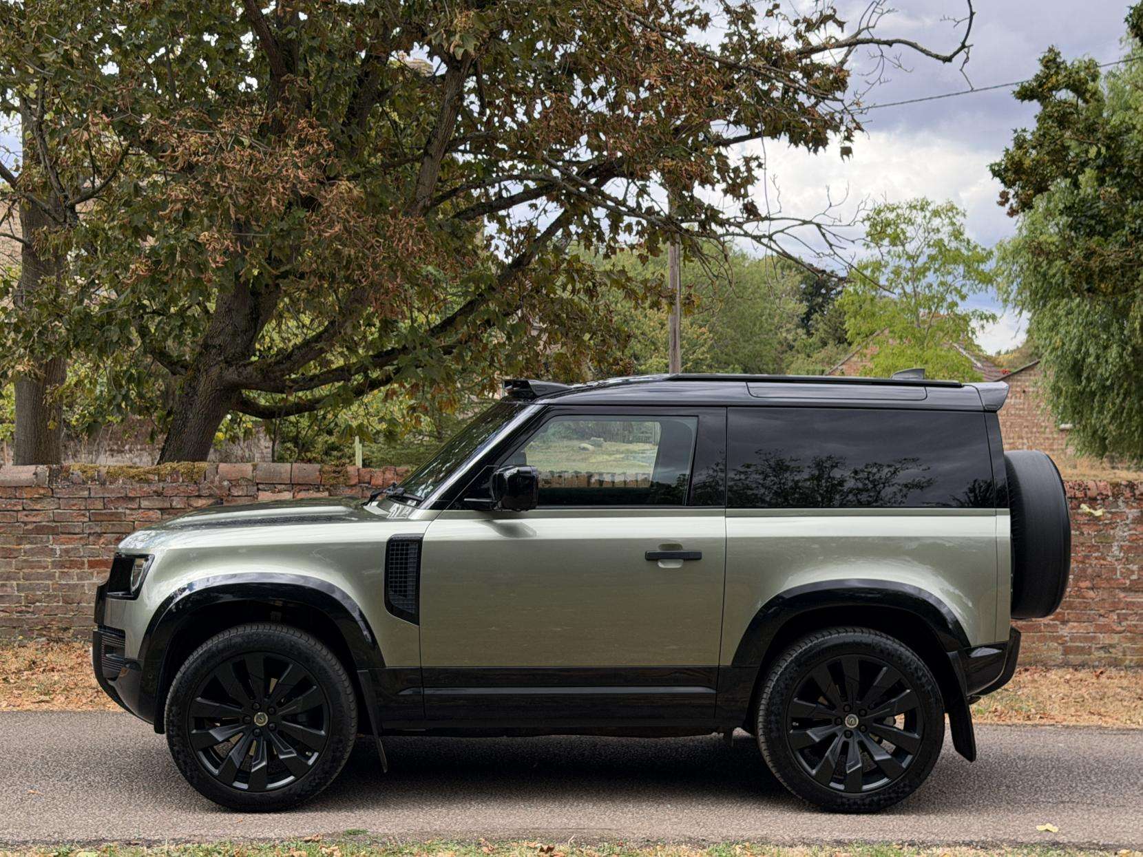 2021 LAND ROVER DEFENDER 90 2021 LAND ROVER DEFENDER 90