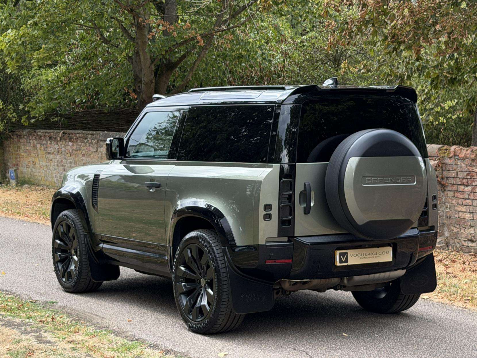 2021 LAND ROVER DEFENDER 90 2021 LAND ROVER DEFENDER 90